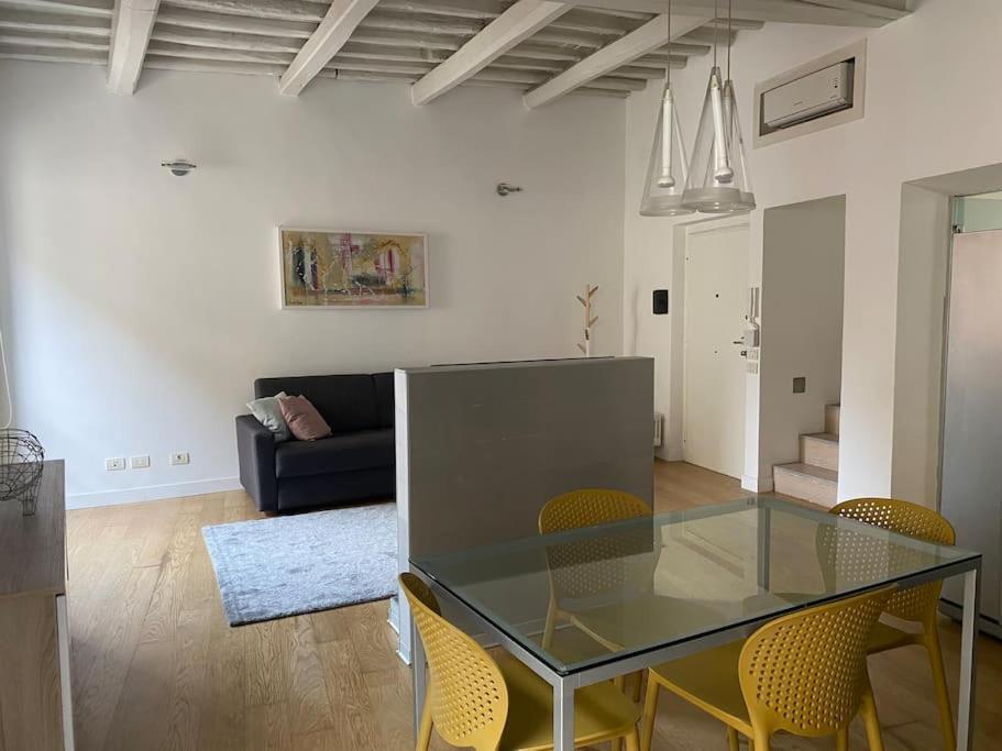 Apartment Pantheon Design