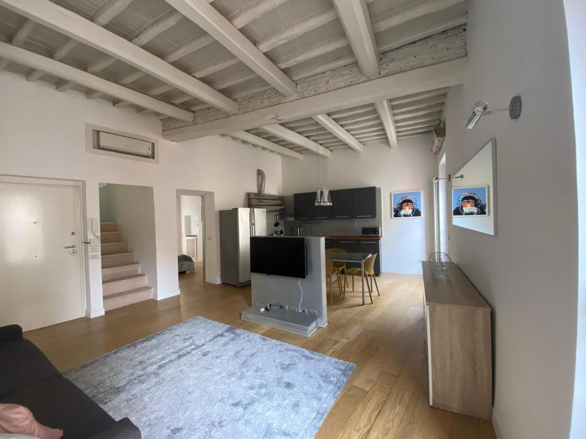 Apartment Pantheon Design Rom